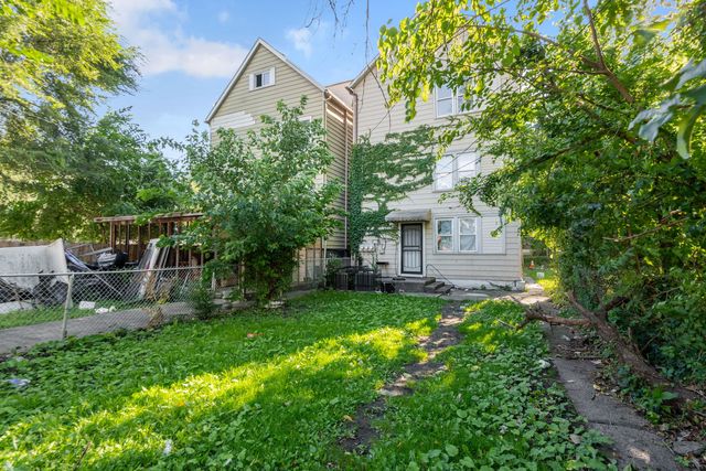 8942 S Baltimore Avenue, Chicago, IL 60617