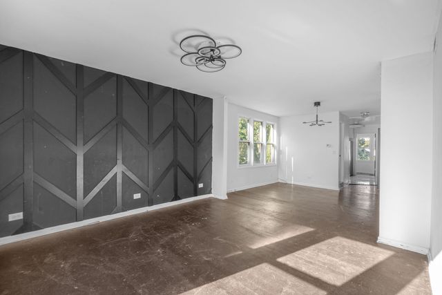 8942 S Baltimore Avenue, Chicago, IL 60617