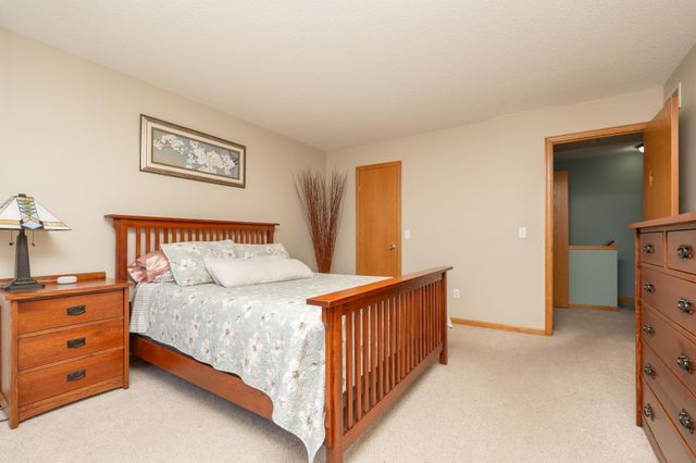 2009 Southcross Drive W 903, Burnsville, MN 55306