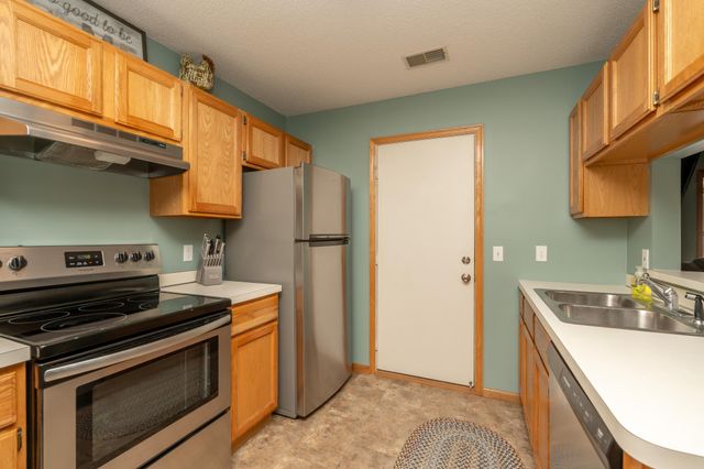 2009 Southcross Drive W 903, Burnsville, MN 55306