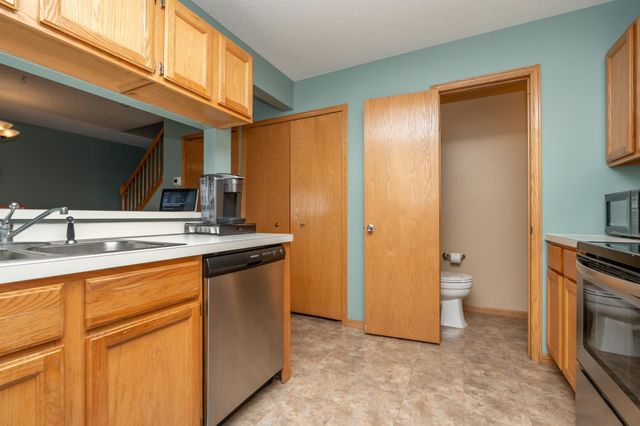 2009 Southcross Drive W 903, Burnsville, MN 55306