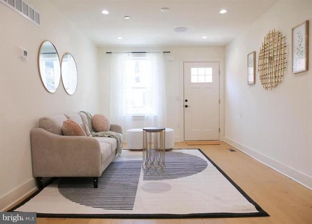 339 N WIOTA ST, Philadelphia, PA 19104