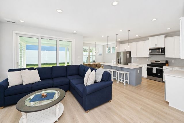 2524 Hillbourne Loop, North Myrtle Beach, SC 29582