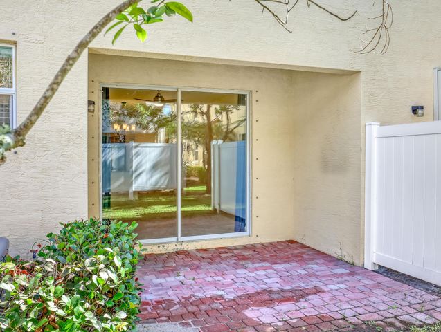 9508 SW Otter Lane, Stuart, FL 34997