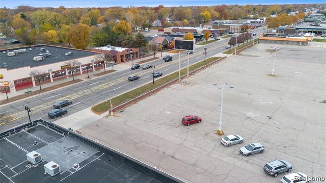 29530 Ford Road, Garden City, MI 48135