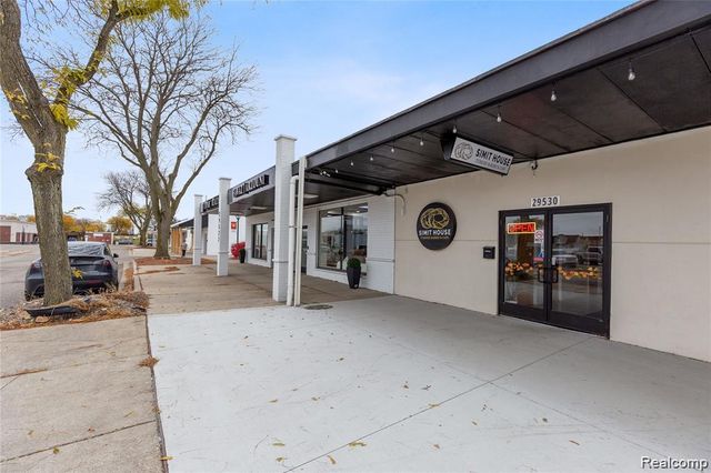 29530 Ford Road, Garden City, MI 48135