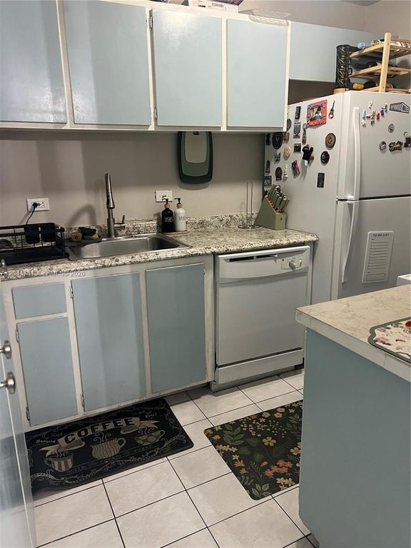 6900 N Kendall Drive A205, Pinecrest, FL 33156