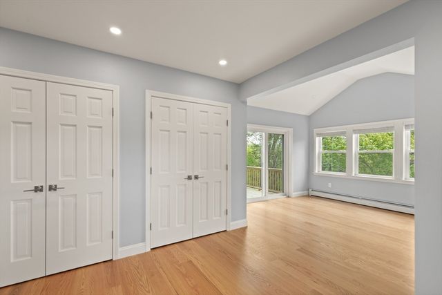5R Brooks Rd, Gloucester, MA 01930