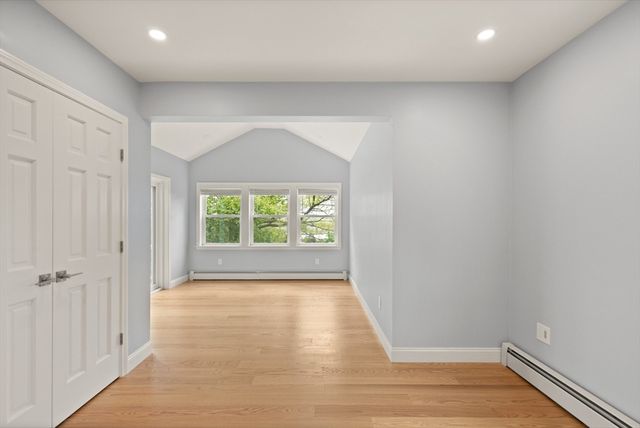 5R Brooks Rd, Gloucester, MA 01930