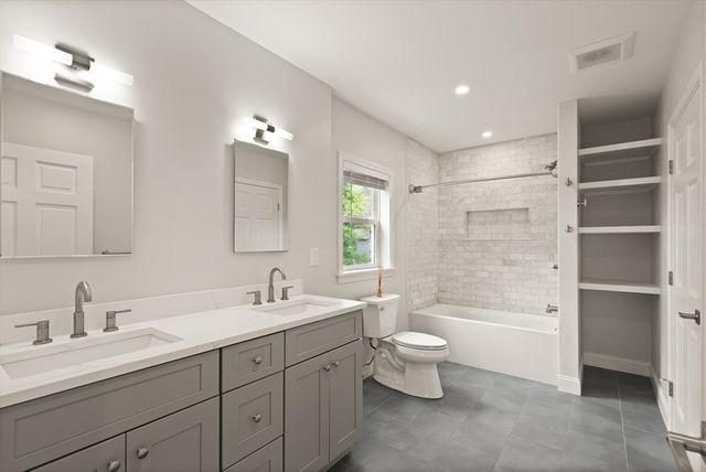 5R Brooks Rd, Gloucester, MA 01930