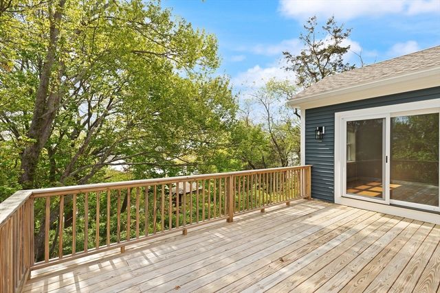 5R Brooks Rd, Gloucester, MA 01930
