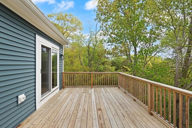 5R Brooks Rd, Gloucester, MA 01930
