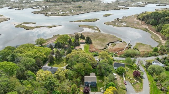 5R Brooks Rd, Gloucester, MA 01930