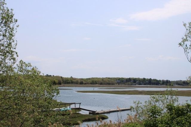 5R Brooks Rd, Gloucester, MA 01930