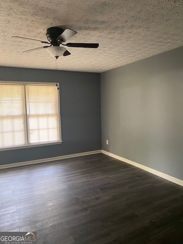 145 Belle Drive, Fayetteville, GA 30214