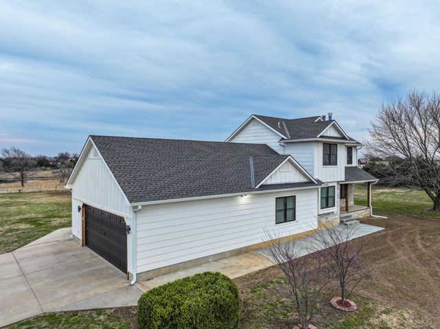 11256 SW Rolling Hills Rd, Augusta, KS 67010