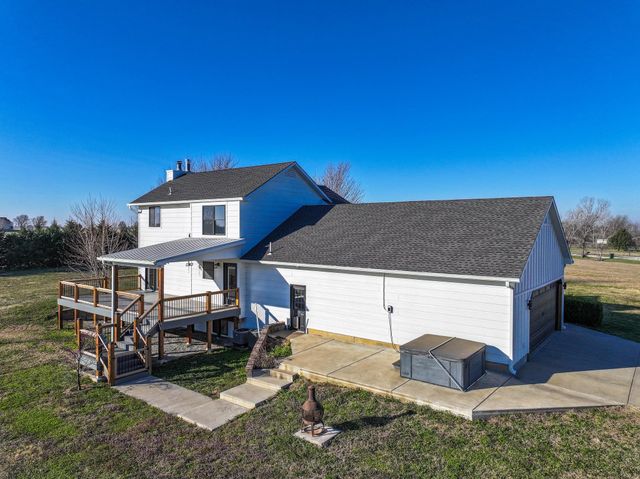 11256 SW Rolling Hills Rd, Augusta, KS 67010