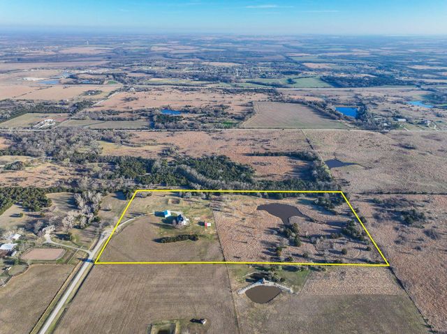 11256 SW Rolling Hills Rd, Augusta, KS 67010