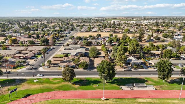 770-798 W Pleasant Avenue, Tulare, CA 93274