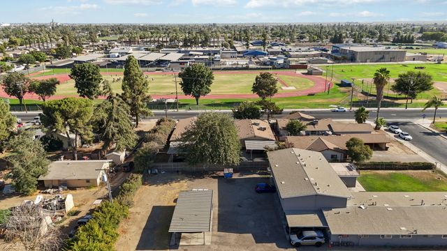 770-798 W Pleasant Avenue, Tulare, CA 93274