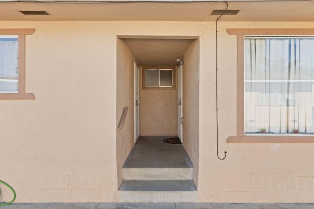 770-798 W Pleasant Avenue, Tulare, CA 93274