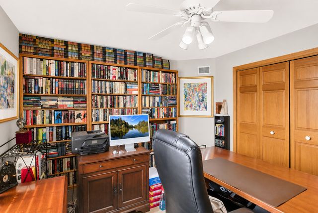 631 Mason Lane, Lake In The Hills, IL 60156
