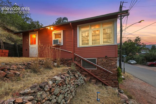 233 Plainview Place, Manitou Springs, CO 80829