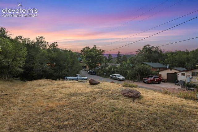 233 Plainview Place, Manitou Springs, CO 80829