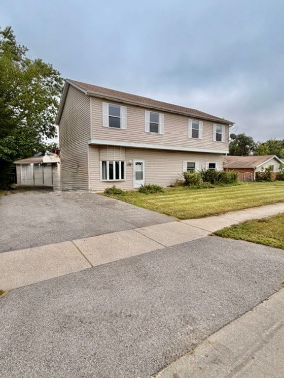 212 HARWOOD Drive, Bolingbrook, IL 60440 — exterior