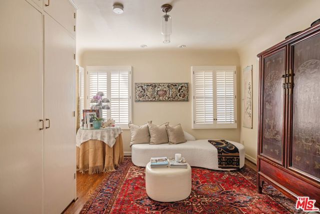 367 N Orange Drive, Los Angeles, CA 90036
