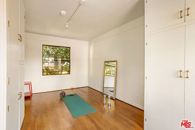 367 N Orange Drive, Los Angeles, CA 90036