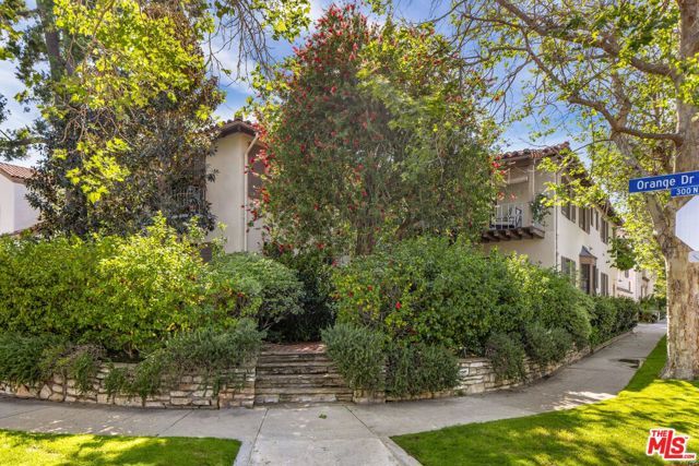 367 N Orange Drive, Los Angeles, CA 90036