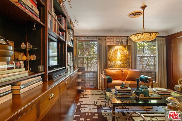 367 N Orange Drive, Los Angeles, CA 90036
