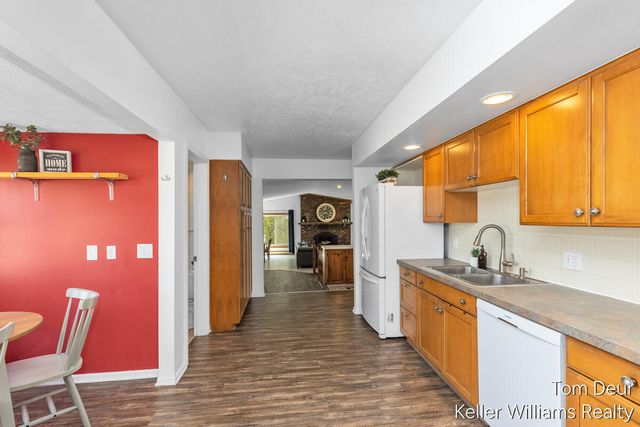 1155 Johnson Street, Marne, MI 49435