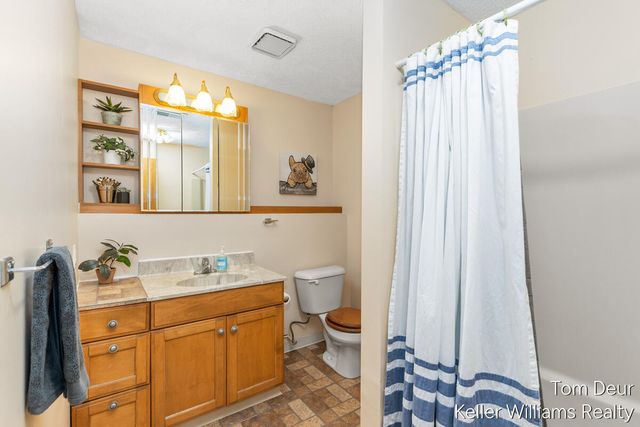 1155 Johnson Street, Marne, MI 49435
