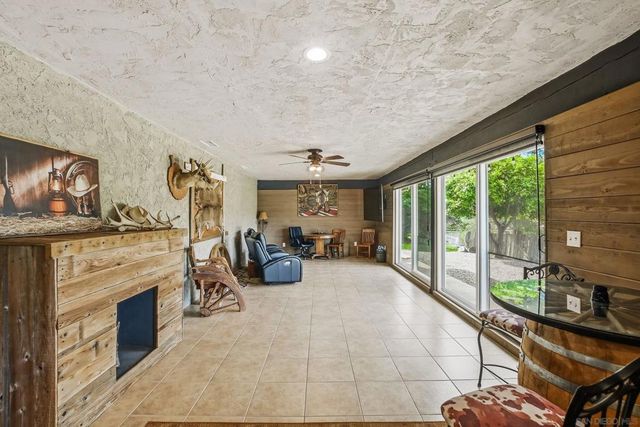 1861 Vista De La Montana, El Cajon, CA 92019