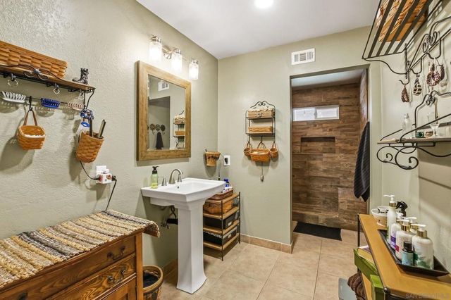 1861 Vista De La Montana, El Cajon, CA 92019