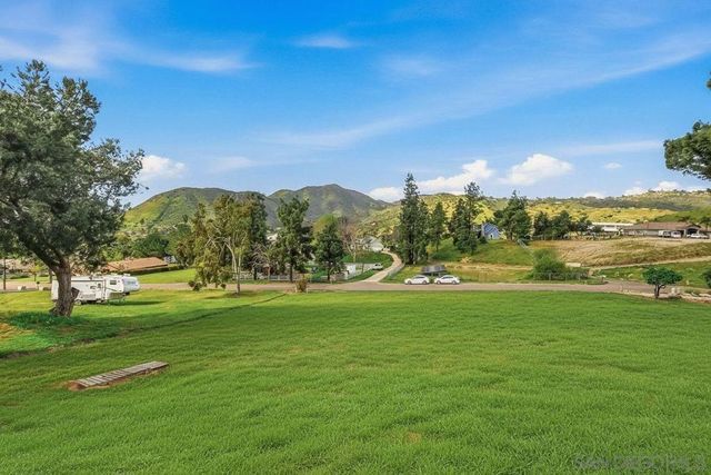 1861 Vista De La Montana, El Cajon, CA 92019