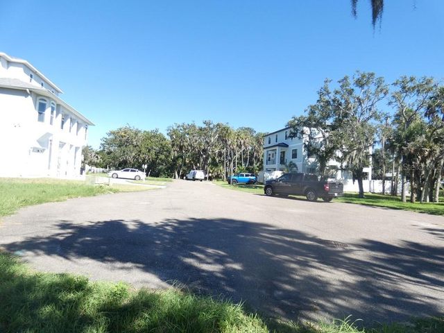 5405 TROPICAL WOODS COURT, Port Richey, FL 34668