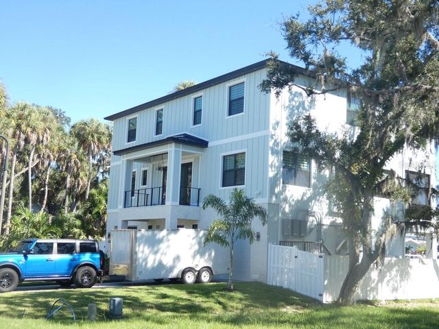 5405 TROPICAL WOODS COURT, Port Richey, FL 34668