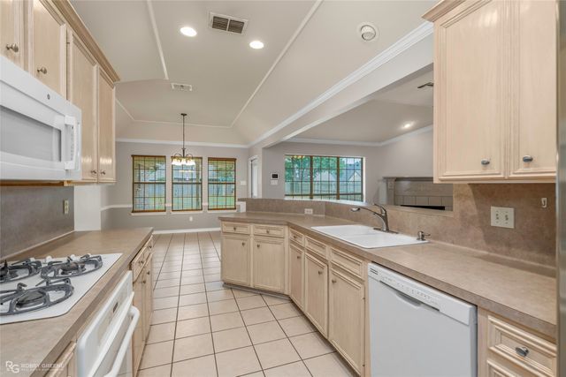 1025 Cressmont Street, Bossier City, LA 71111