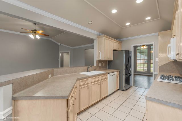 1025 Cressmont Street, Bossier City, LA 71111