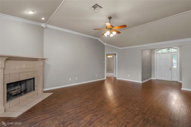 1025 Cressmont Street, Bossier City, LA 71111