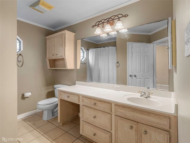1025 Cressmont Street, Bossier City, LA 71111