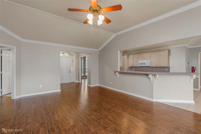 1025 Cressmont Street, Bossier City, LA 71111