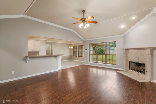 1025 Cressmont Street, Bossier City, LA 71111