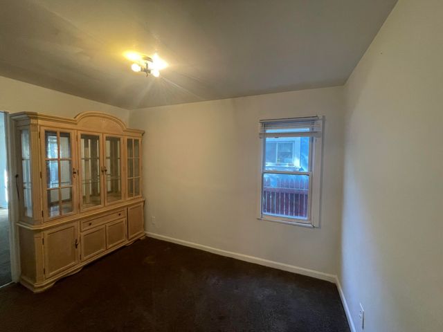7763 Memorial Avenue, Detroit, MI 48228