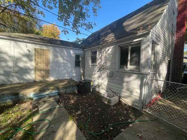 7763 Memorial Avenue, Detroit, MI 48228