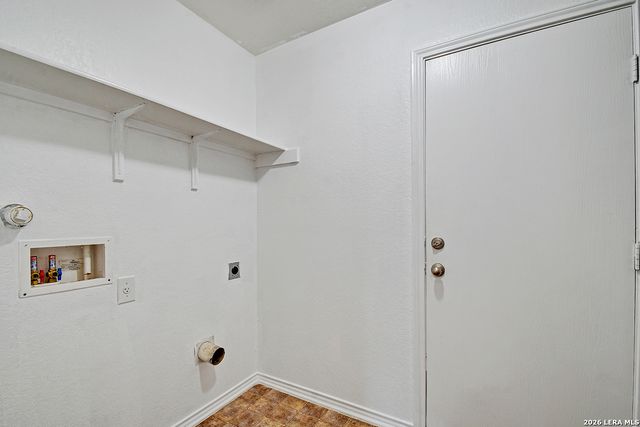 7406 Hawk Mtn, Converse, TX 78109