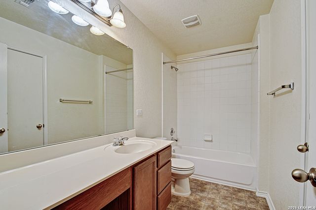 7406 Hawk Mtn, Converse, TX 78109